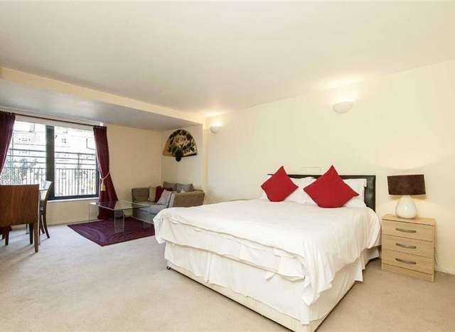 Studio For Sale in Maidstone, England