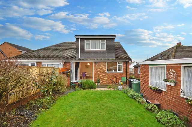 Bungalow For Sale in Leeds, England