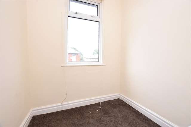 House For Rent in Leeds, England