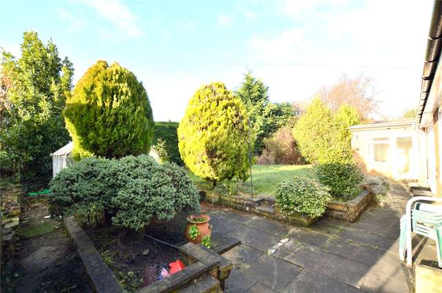 Bungalow For Sale in Leeds, England