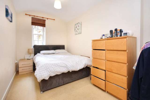 Flat For Sale in Wakefield, England