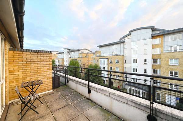St. Davids Square, Isle Of Dogs, London, E14 3WH | Property for sale | Savills