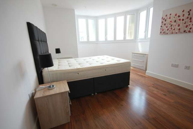 Apartment For Sale in Birmingham, England