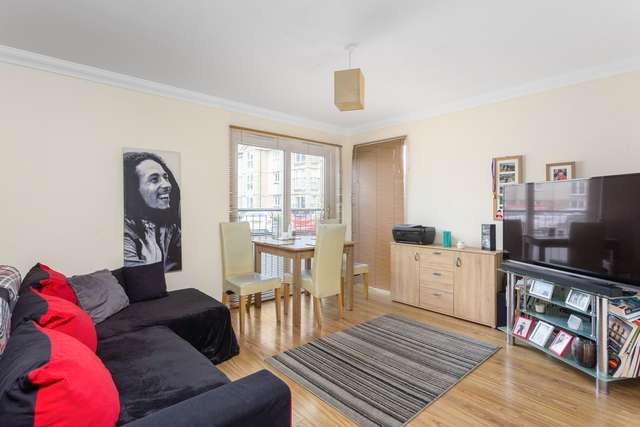 Flat For Sale in Bathgate, Scotland