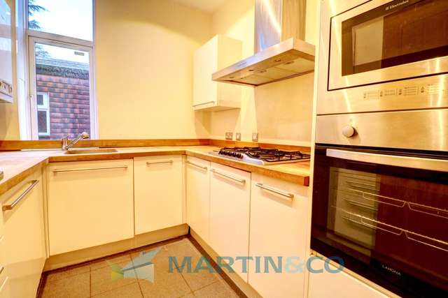 Apartment For Sale in Birmingham, England