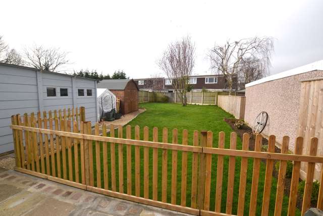 Bungalow For Sale in Melton, England
