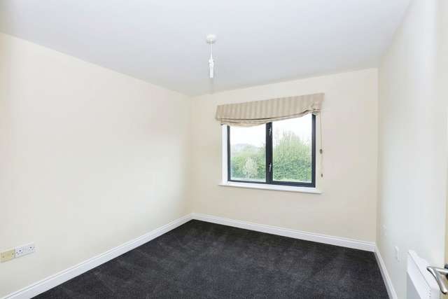 Flat For Sale in Sheffield, England