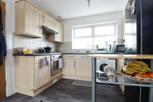 Apartment For Sale in Leicester, England