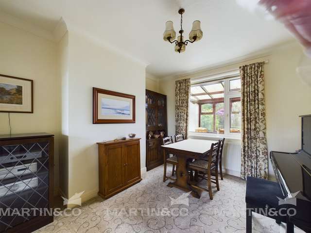 Terraced house For Sale in Wakefield, England