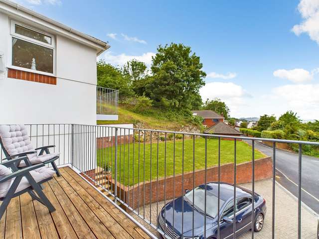 Detached house For Sale in Plymouth, England