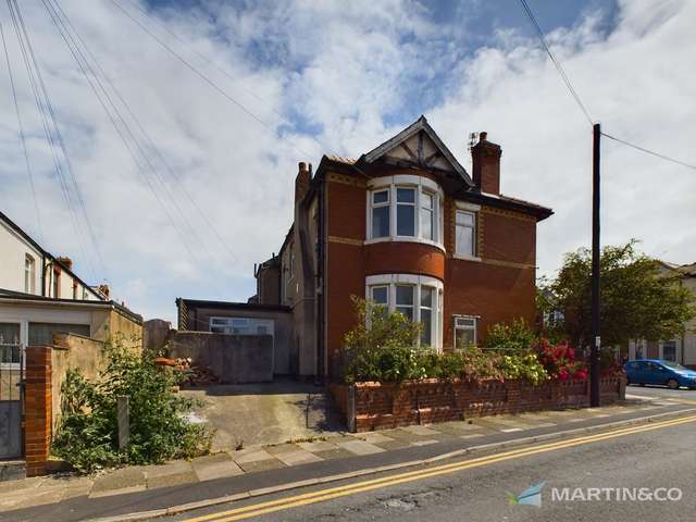 House For Sale in Blackpool, England