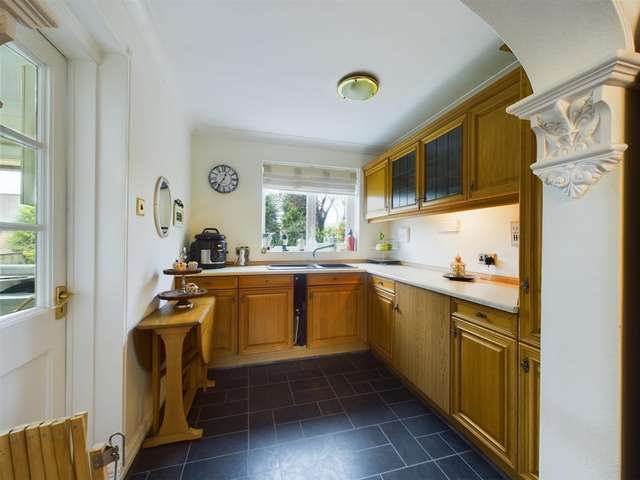 Detached house For Sale in Wakefield, England