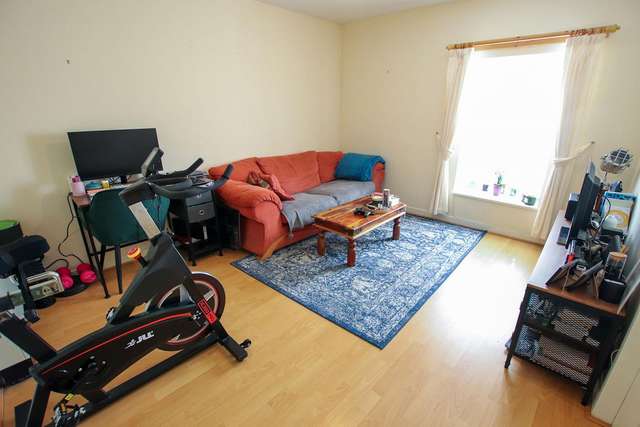 Flat For Rent in Huntly, Scotland