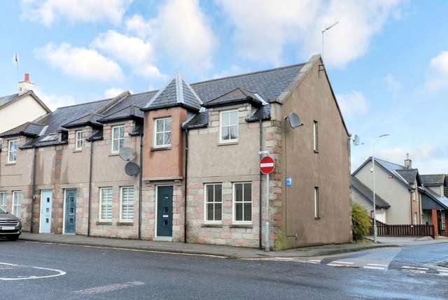 Flat For Rent in Inverurie, Scotland