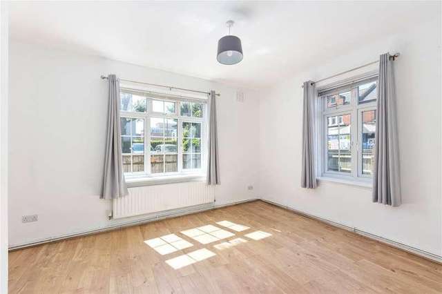 3 bed flat for sale