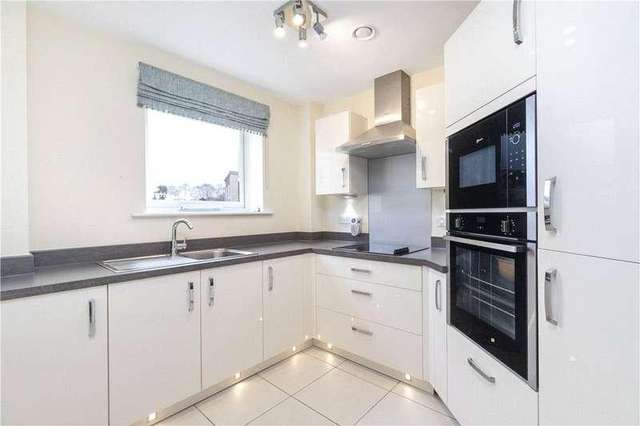 1 bed flat for sale