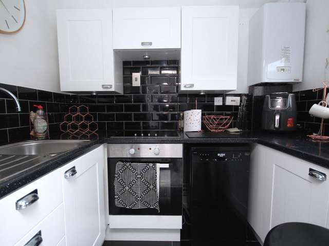 1 bed flat for sale