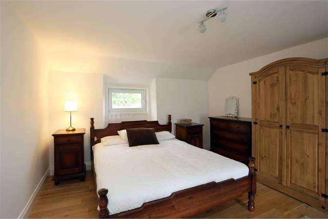 4 Bed Cottage with 1 Reception Room