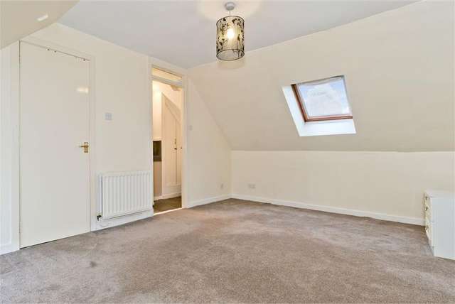 2 Bed Flat - Double Upper with 1 Reception Room