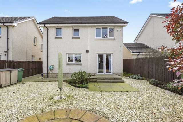 3 Bed House - Detached with 1 Reception Room
