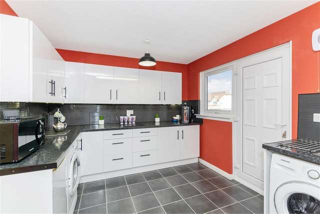 2 Bed House - Terraced with 1 Reception Room