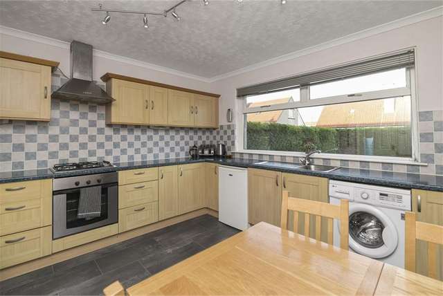 2 Bed House - End Terraced with 1 Reception Room
