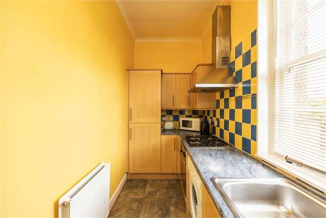 1 Bed House - End Terraced with 1 Reception Room