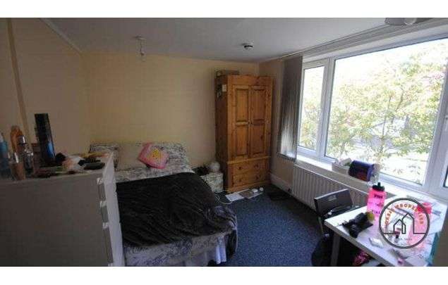 Rent 1 bedroom student apartment in 4