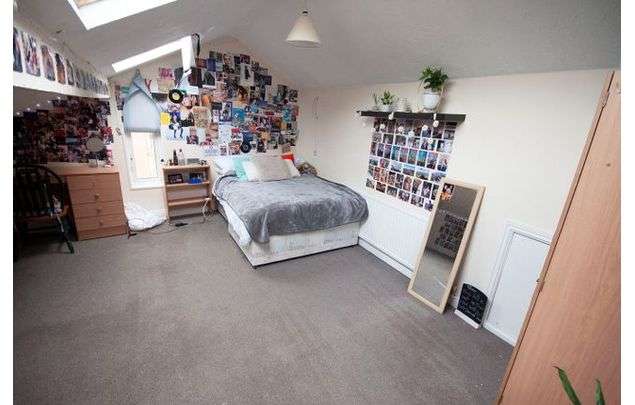 Rent 7 bedroom flat in Yorkshire And The Humber