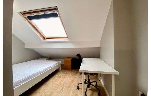 Rent 5 bedroom house in Sheffield