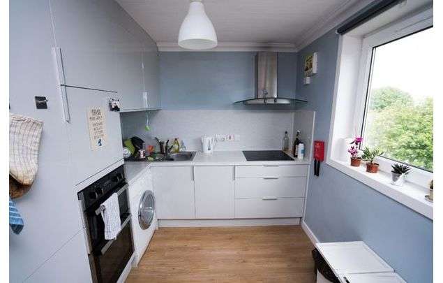 Rent 4 bedroom flat in Aberdeen City