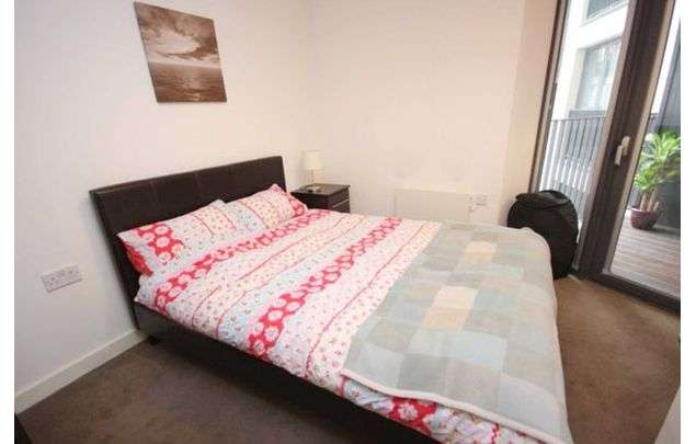 Rent 2 bedroom flat in North West England