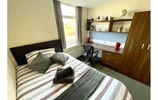 Rent 1 bedroom student apartment in Birmingham
