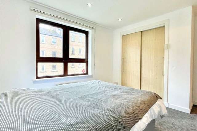 Flat for sale in Grant Street, Charing Cross, Glasgow G3