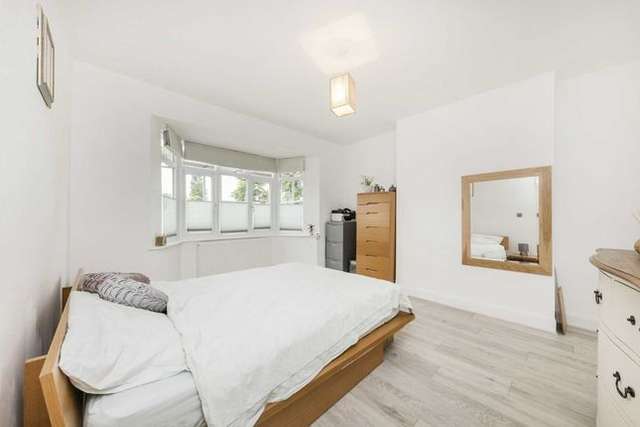 Semi-detached house to rent in Thornton Road, London SW12