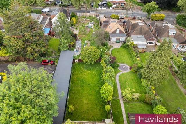 Land for sale in Park Avenue, Enfield EN1