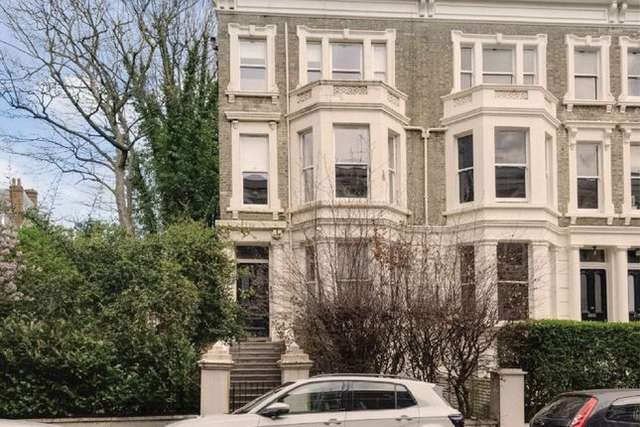 Maisonette to rent in Winchester Road, Swiss Cottage NW3