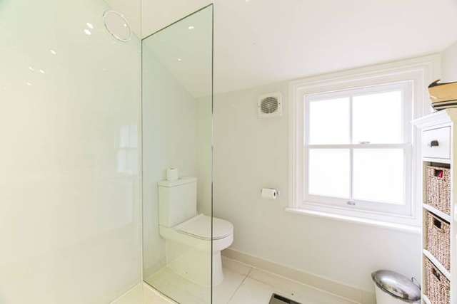Terraced house to rent in Taybridge Road, Clapham Common North Side, London SW11