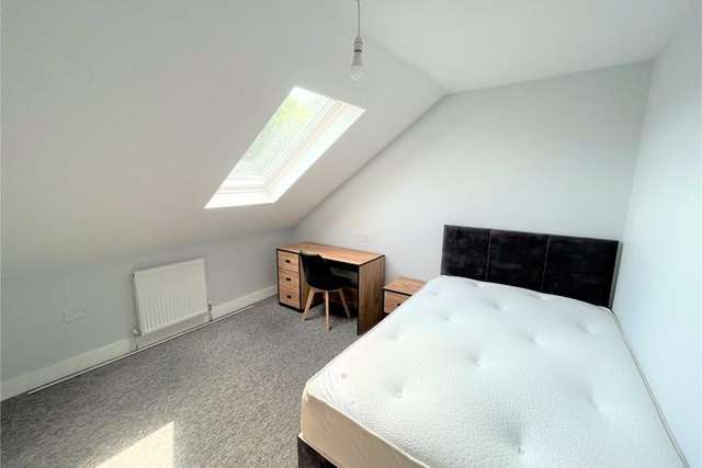 End terrace house to rent in Downend Road, Fishponds, Bristol BS16