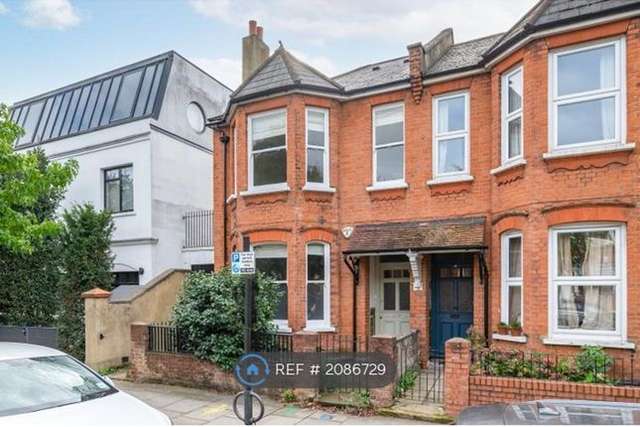 End terrace house to rent in Oxford Gardens, London W10