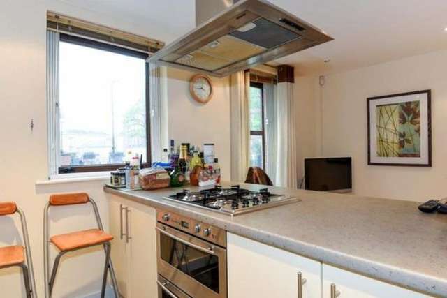 Maisonette to rent in Fisherton Street, London NW8