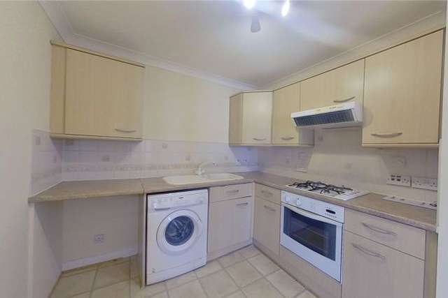 Flat to rent in Great Western Road, Glasgow G4