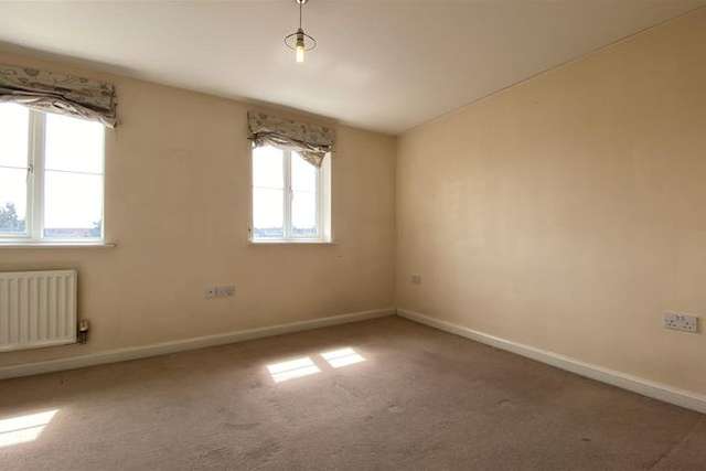 Town house to rent in Montreal Avenue, Horfield, Bristol BS7