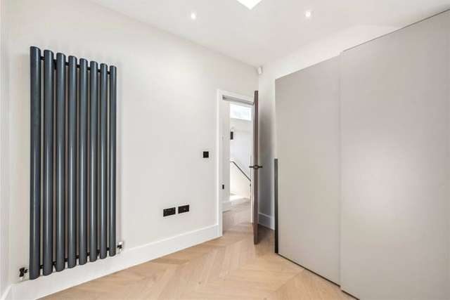 Mews house to rent in Bathurst Mews, London W2