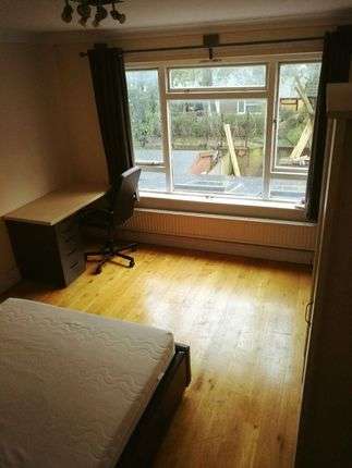 Terraced house to rent in Grand Walk, Solebay Street, London E1