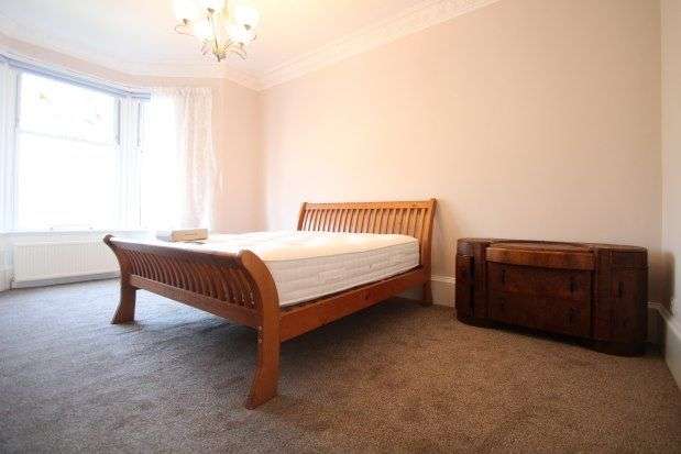 Flat to rent in Broomfield Road, Glasgow G21