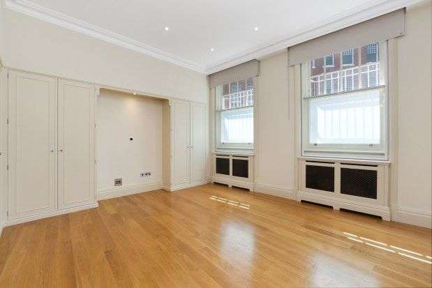 Flat to rent in Cadogan Gardens, Chelsea SW3