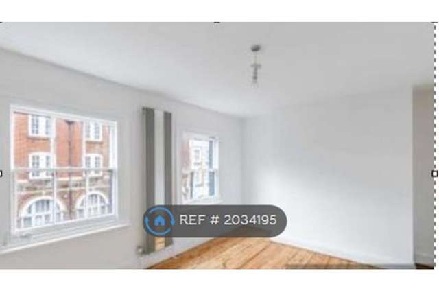 Terraced house to rent in Kings Cross Road, London WC1X
