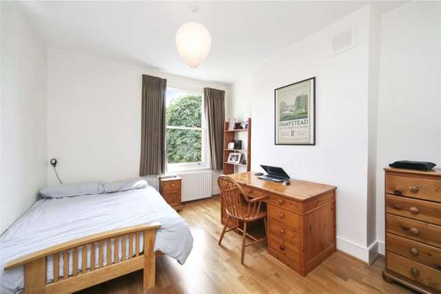 Terraced house to rent in Huddleston Road, Tufnell Park, London N7