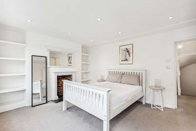 Maisonette to rent in Hill Rise, Richmond TW10